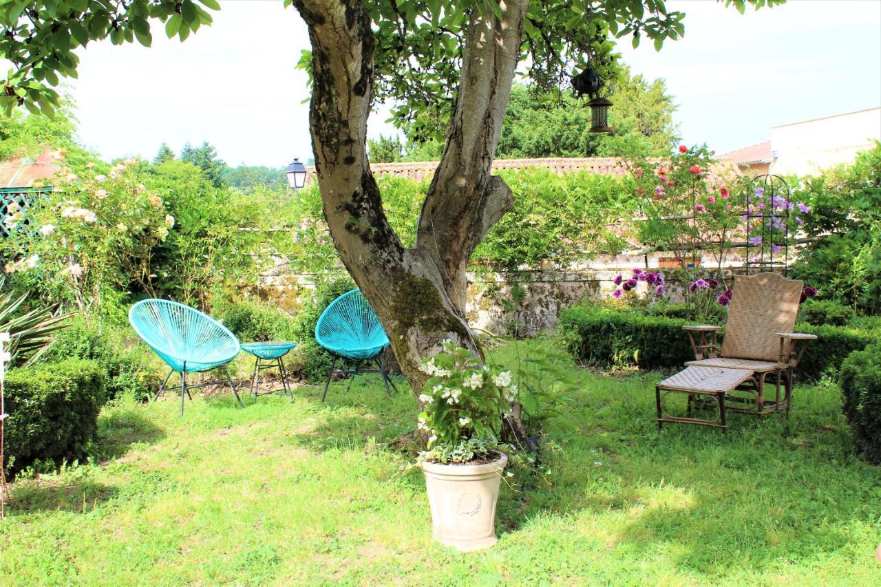 Bed and Breakfast La Source Availles-Limouzine Exteriér fotografie